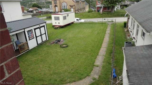 315 Grant Street, Newell, WV 26050