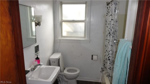 315 Grant Street, Newell, WV 26050