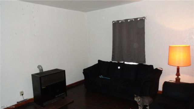 315 Grant Street, Newell, WV 26050