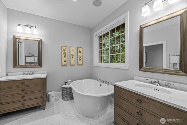 25314 SE 28th Street, Sammamish, WA 98075