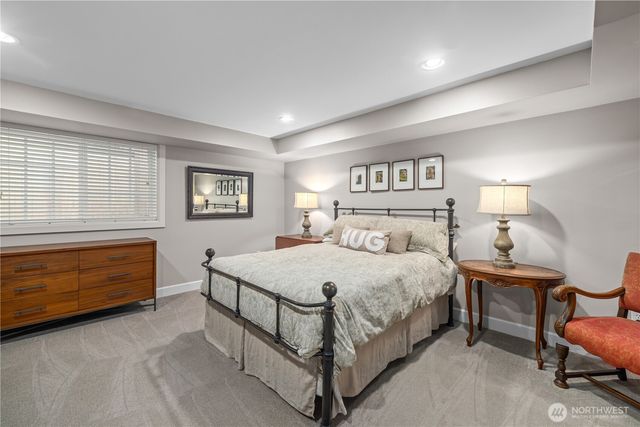 25314 SE 28th Street, Sammamish, WA 98075