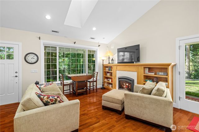 25314 SE 28th Street, Sammamish, WA 98075