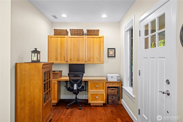 25314 SE 28th Street, Sammamish, WA 98075
