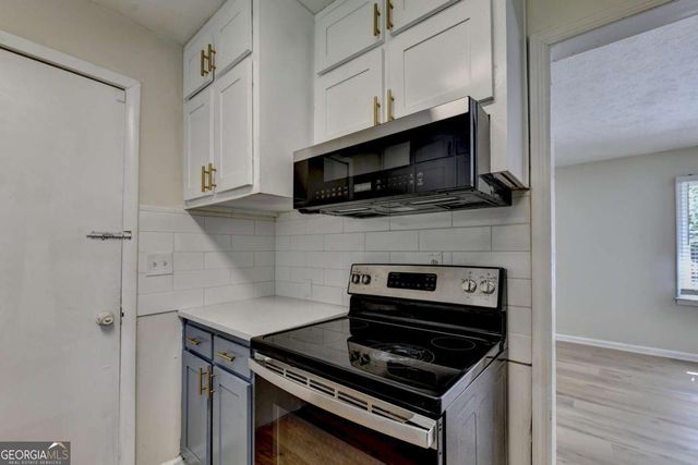 298 W Wind Drive SW, Lilburn, GA 30047