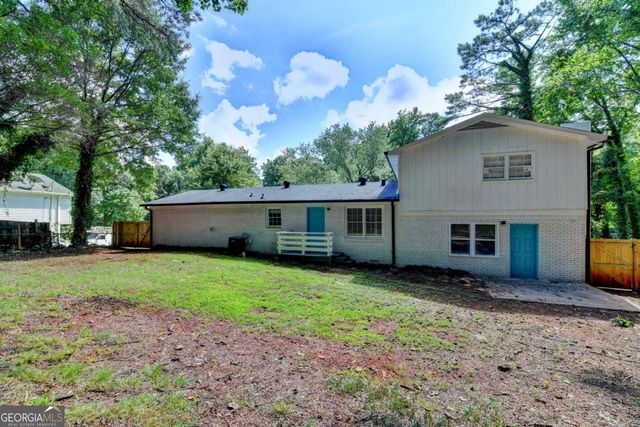 298 W Wind Drive SW, Lilburn, GA 30047