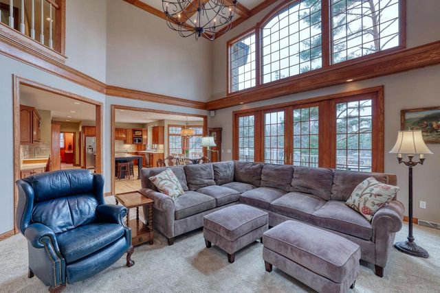 W36 Oakwood DRIVE, Delafield, WI 53018