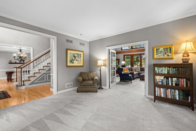 W36 Oakwood DRIVE, Delafield, WI 53018