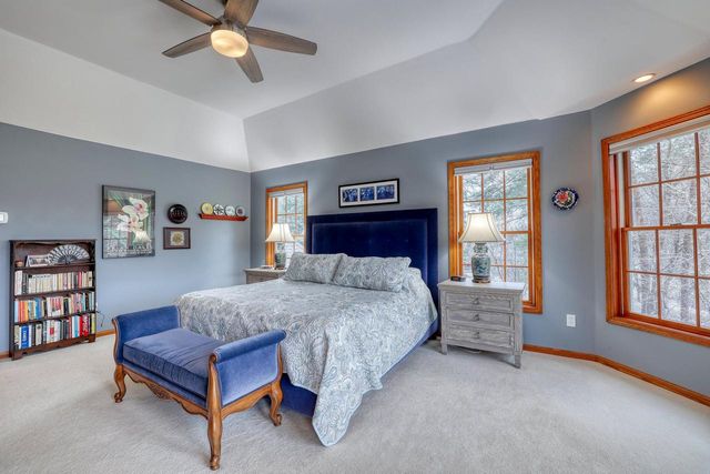 W36 Oakwood DRIVE, Delafield, WI 53018