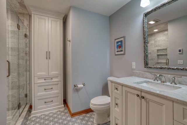 W36 Oakwood DRIVE, Delafield, WI 53018