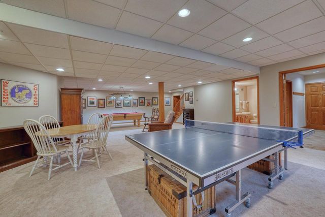 W36 Oakwood DRIVE, Delafield, WI 53018