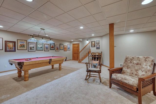 W36 Oakwood DRIVE, Delafield, WI 53018