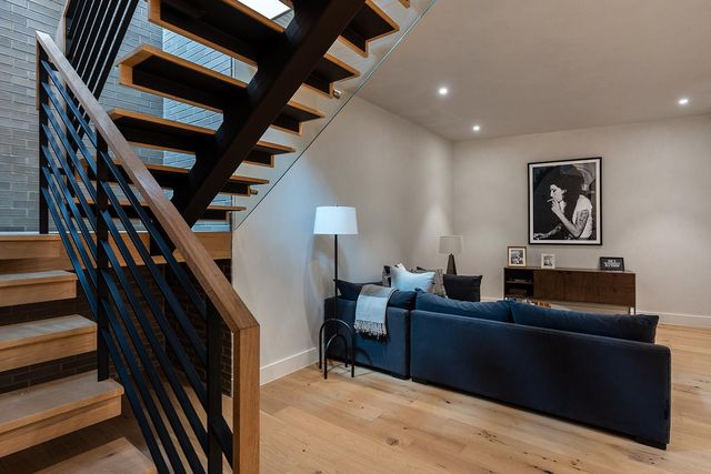 1315 W 9th ST B, Austin, TX 78703