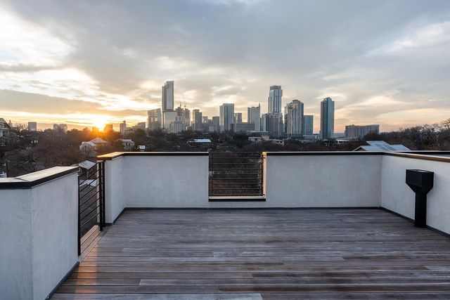 1315 W 9th ST B, Austin, TX 78703