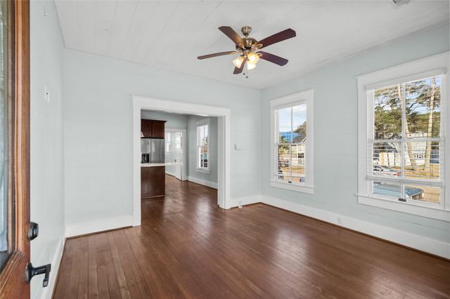 801 University Boulevard, Galveston, TX 77550