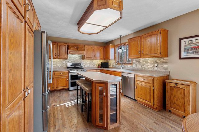 7 ASH GROVE PLACE, Kaukauna, WI 54130