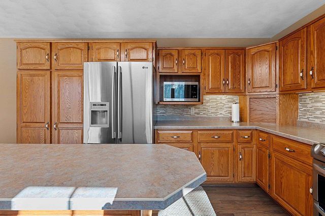 7 ASH GROVE PLACE, Kaukauna, WI 54130