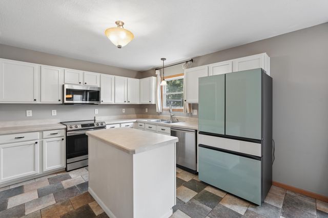 1366 Harold Stewart Parkway, Pataskala, OH 43062