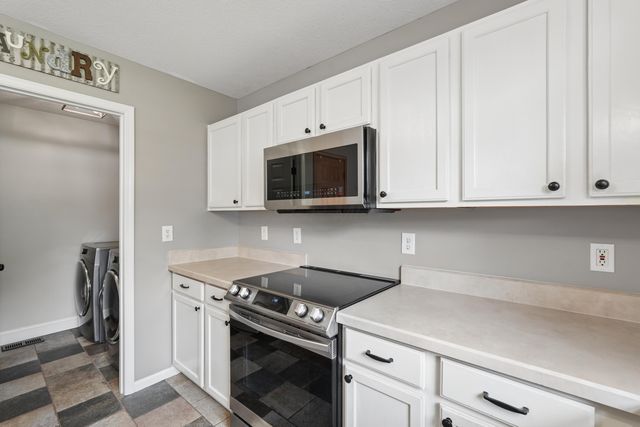 1366 Harold Stewart Parkway, Pataskala, OH 43062