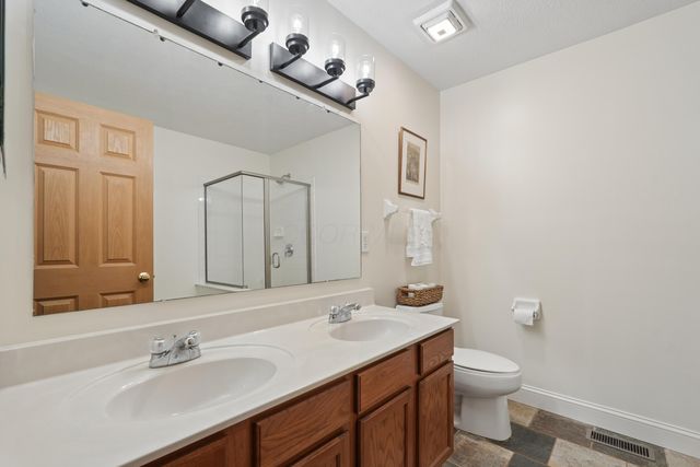 1366 Harold Stewart Parkway, Pataskala, OH 43062