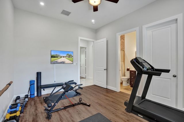 5805 NW 65th Terrace, Parkland, FL 33067