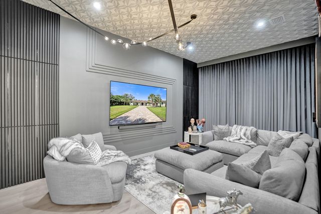 5805 NW 65th Terrace, Parkland, FL 33067