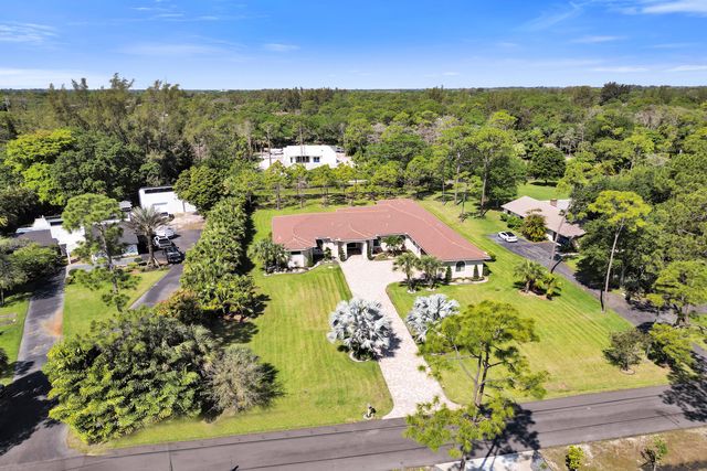 5805 NW 65th Terrace, Parkland, FL 33067