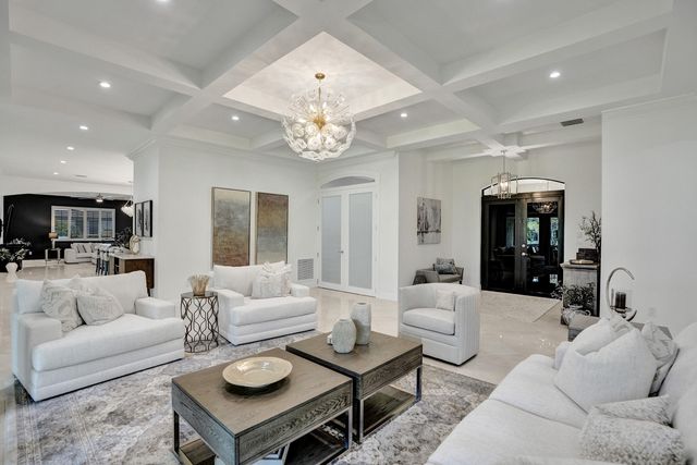 5805 NW 65th Terrace, Parkland, FL 33067