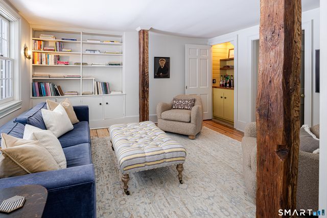 105 White Oak Shade Road, New Canaan, CT 06840