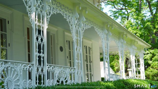 105 White Oak Shade Road, New Canaan, CT 06840