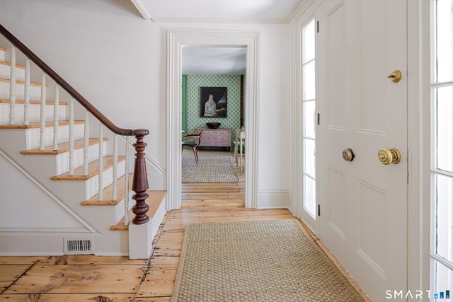 105 White Oak Shade Road, New Canaan, CT 06840