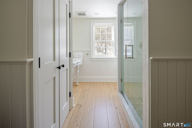 105 White Oak Shade Road, New Canaan, CT 06840