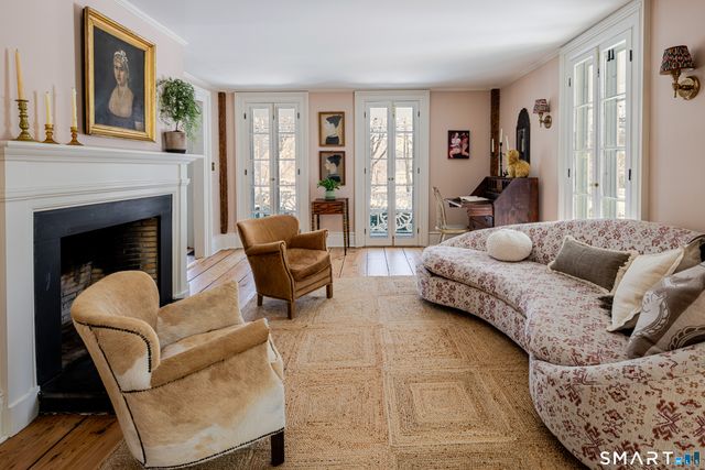 105 White Oak Shade Road, New Canaan, CT 06840