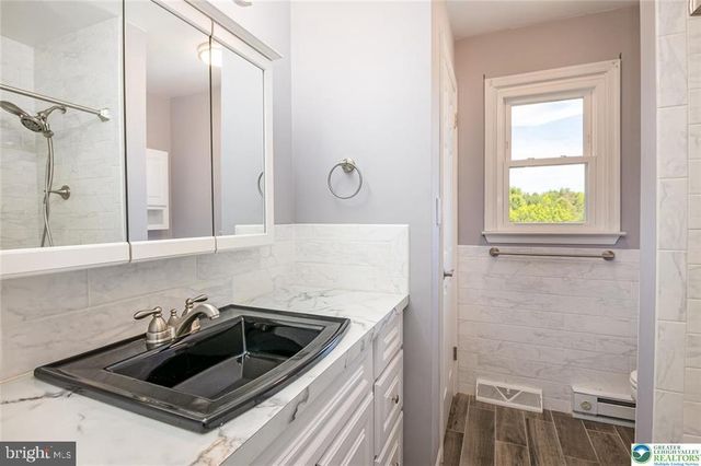 206 BLIELE RD, Lenhartsville, PA 19534