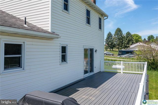 206 BLIELE RD, Lenhartsville, PA 19534