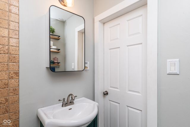 1927 Gerrard Avenue, Speedway, IN 46224