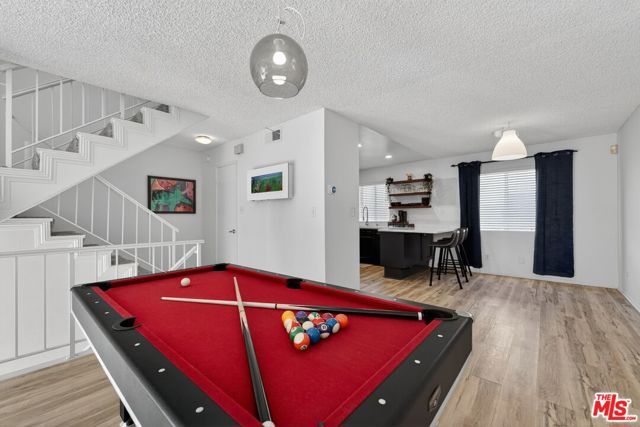 19355 Sherman Way 42, Reseda (los Angeles), CA 91335