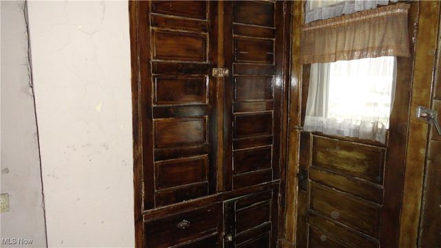 920 Grant Street, Newell, WV 26050