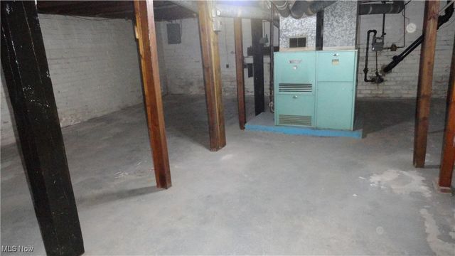 920 Grant Street, Newell, WV 26050