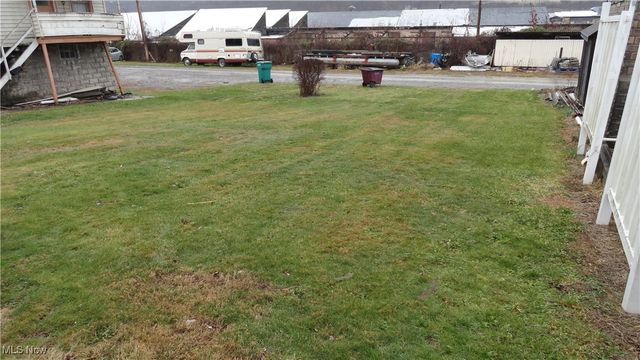 920 Grant Street, Newell, WV 26050