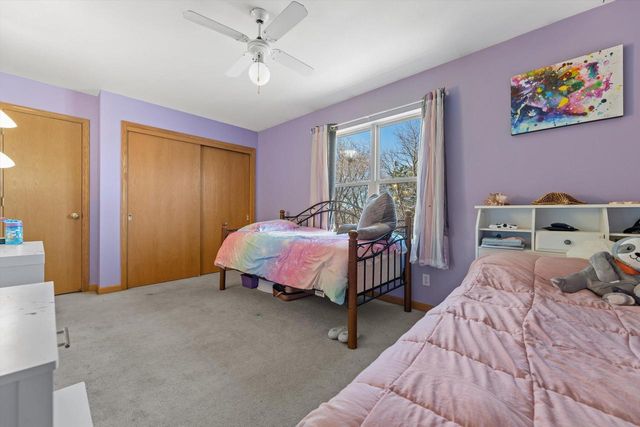 4031 S 89th STREET, Greenfield, WI 53228