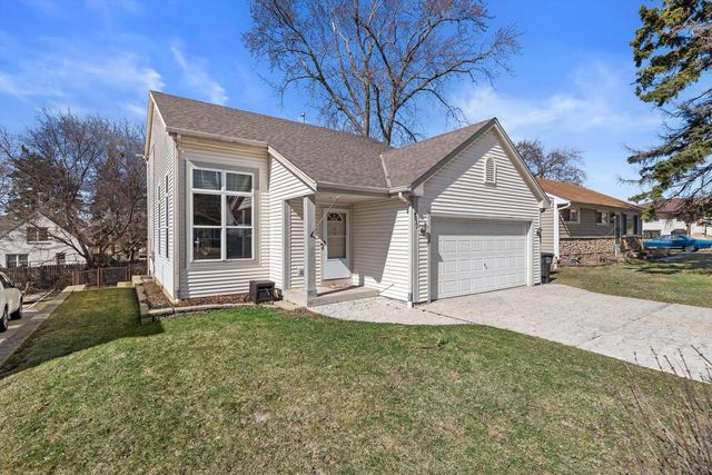 4031 S 89th STREET, Greenfield, WI 53228