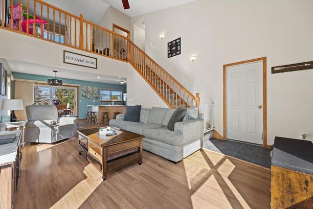 4031 S 89th STREET, Greenfield, WI 53228