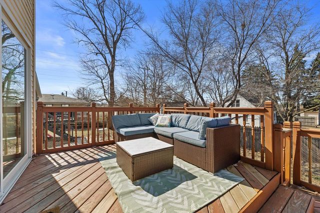 4031 S 89th STREET, Greenfield, WI 53228