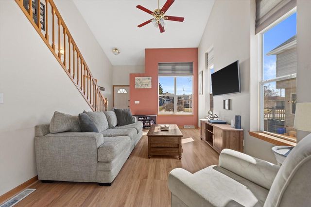 4031 S 89th STREET, Greenfield, WI 53228