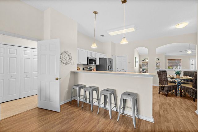 913 Oak Arbor Cir, St Augustine, FL 32084