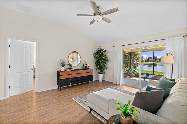 913 Oak Arbor Cir, St Augustine, FL 32084