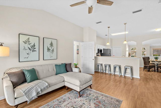 913 Oak Arbor Cir, St Augustine, FL 32084