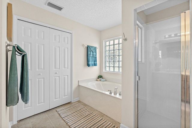 913 Oak Arbor Cir, St Augustine, FL 32084