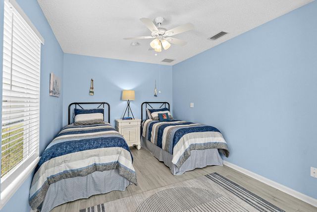 913 Oak Arbor Cir, St Augustine, FL 32084