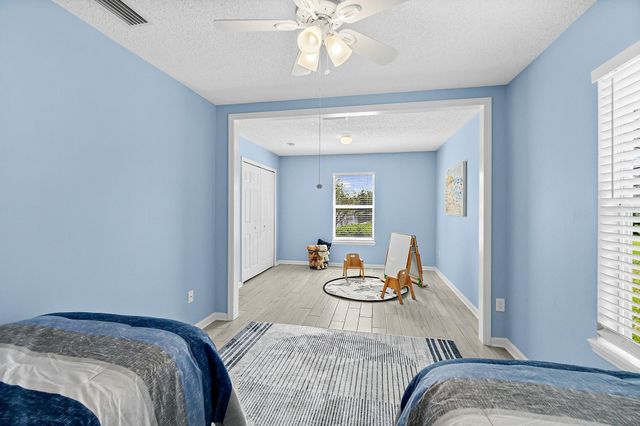 913 Oak Arbor Cir, St Augustine, FL 32084